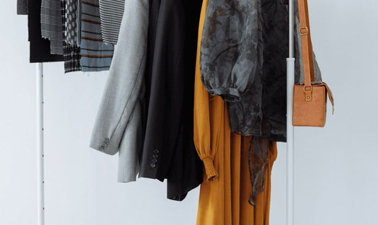 Capsule Wardrobe: So baust du eine nachhaltige Garderobe auf